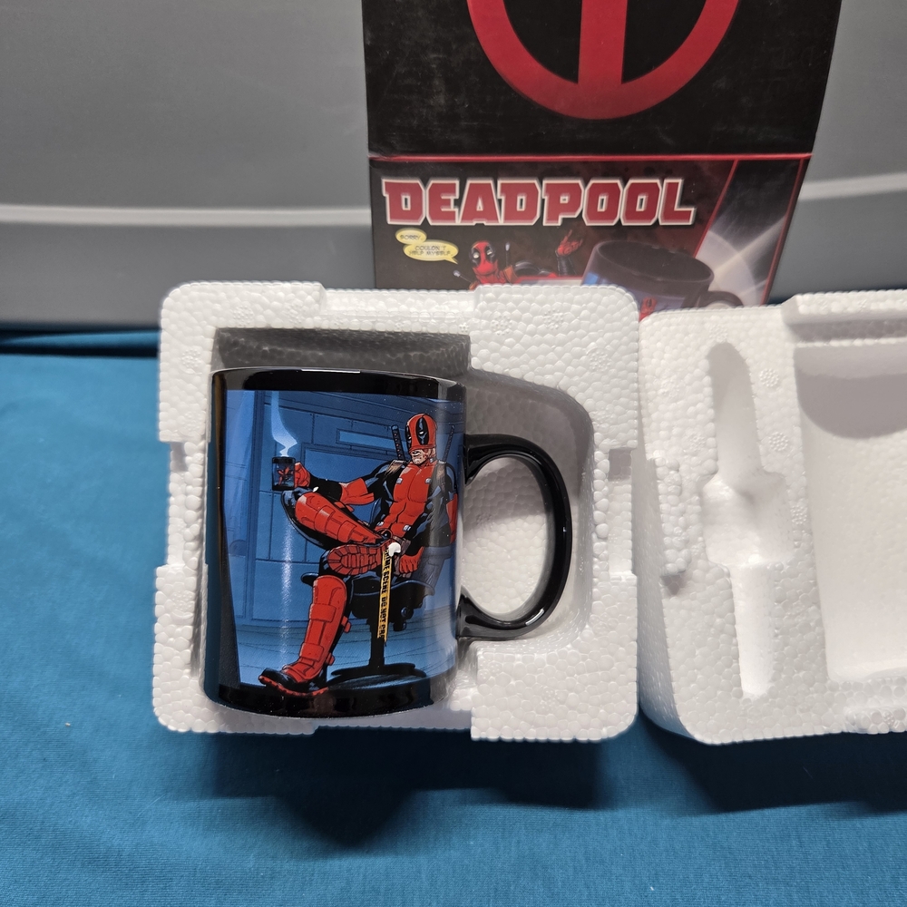 Marvel Deadpool Ceramic Coffee Cup Mug 20oz